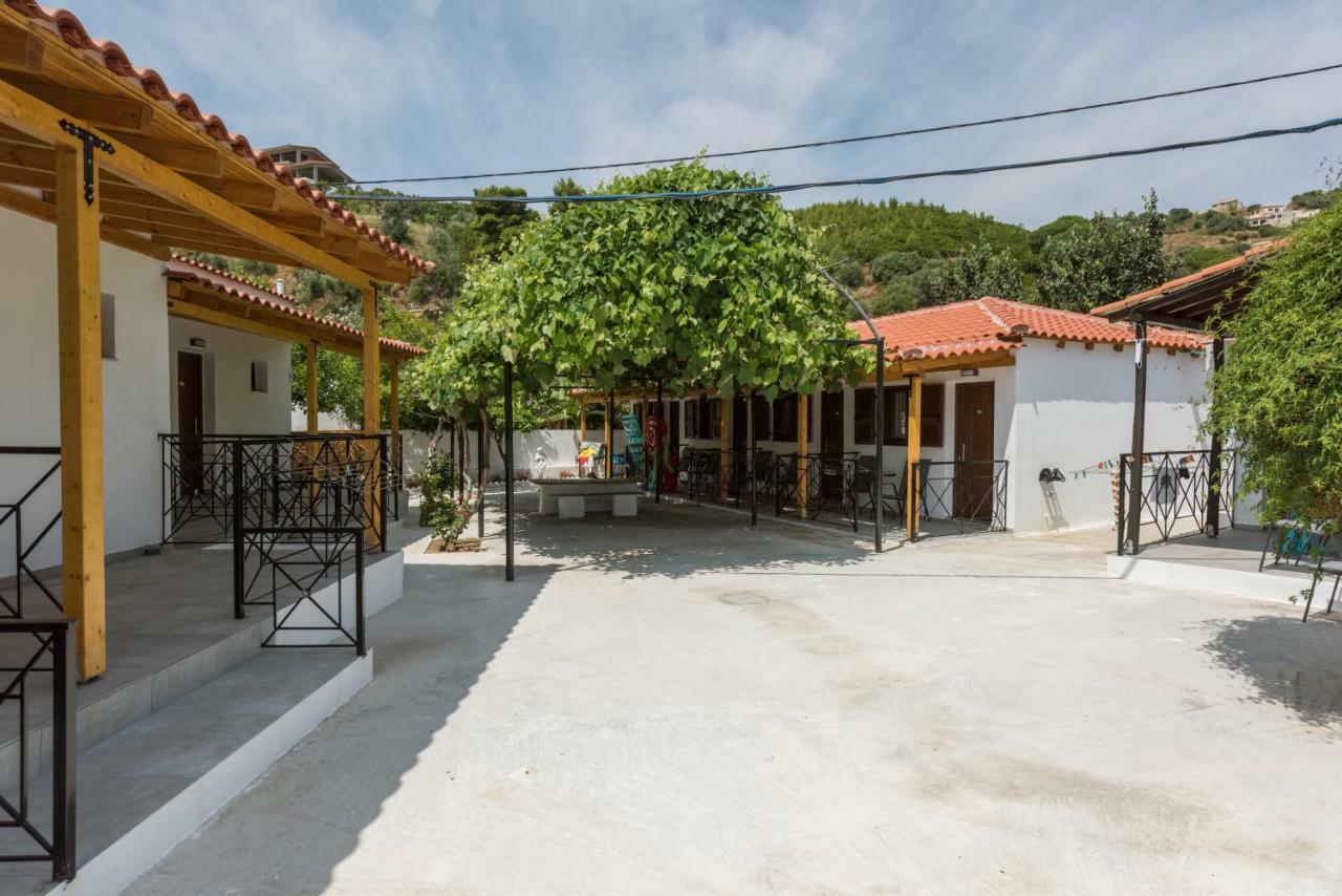 Strawberry Skiathos Agia Paraskevi  Extérieur photo