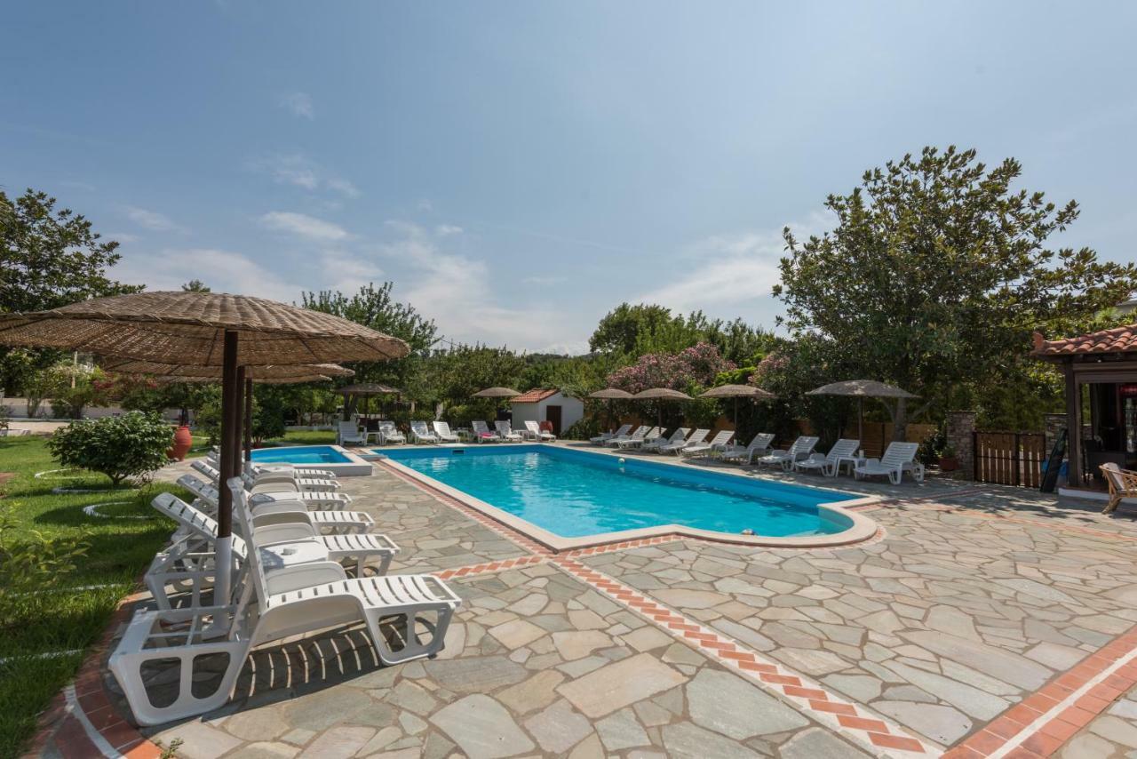 Strawberry Skiathos Agia Paraskevi  Extérieur photo